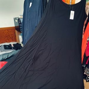 Black trapeze maxi dress size 4x (26w) from Torrid